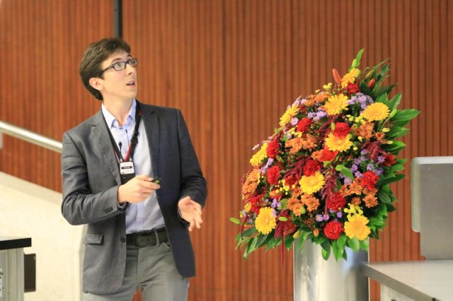 08_fm14_oralpresentation04