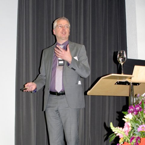 02_speakers_sm16_457