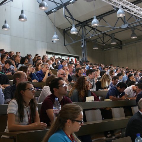 12_lecturehall_3832