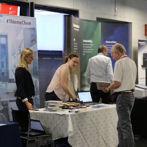14_exhibitors_4643